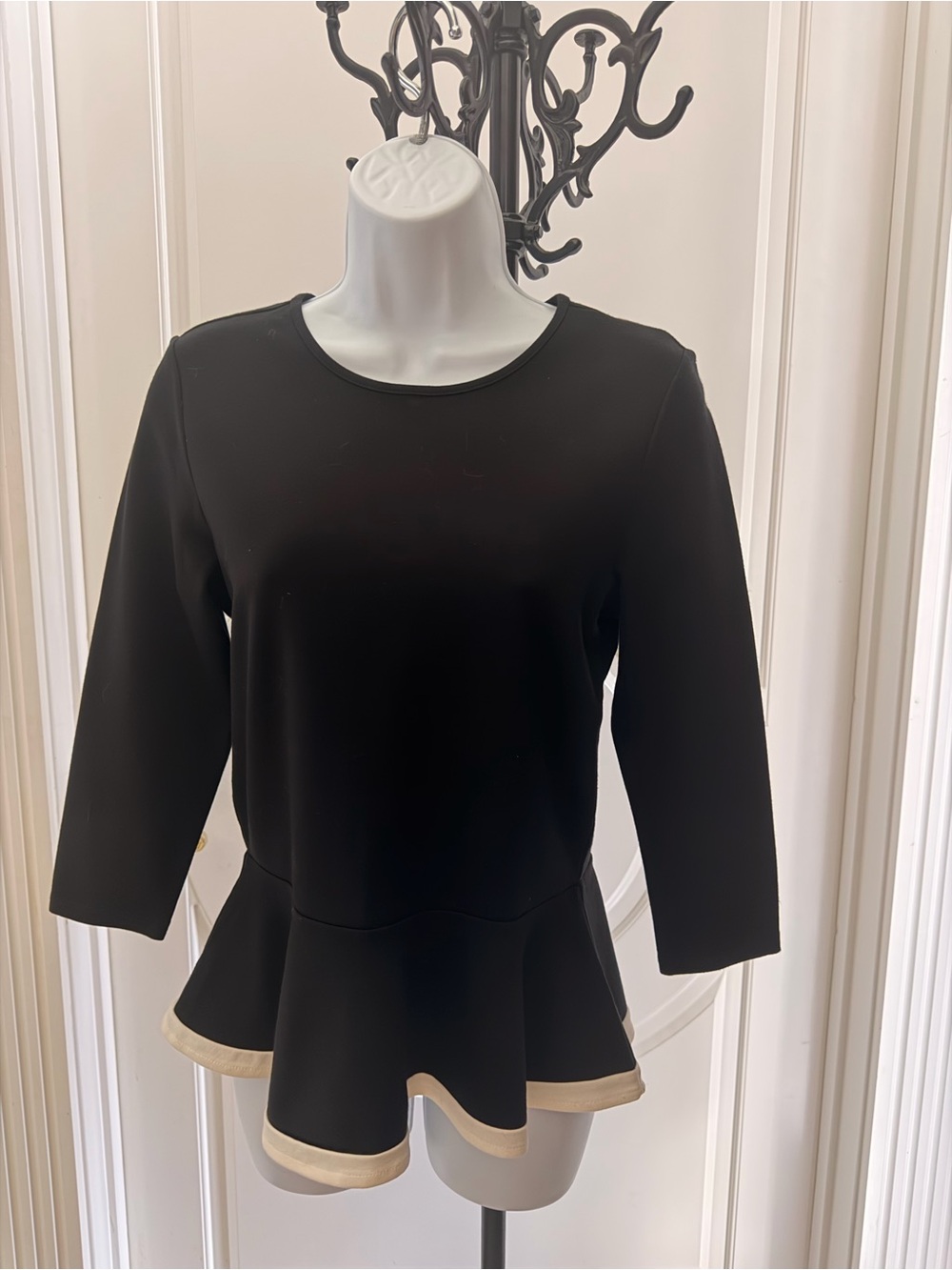 Ralph Lauren Black Peplum Top with Cream Hem 3/4 Length Sleeves Sz S